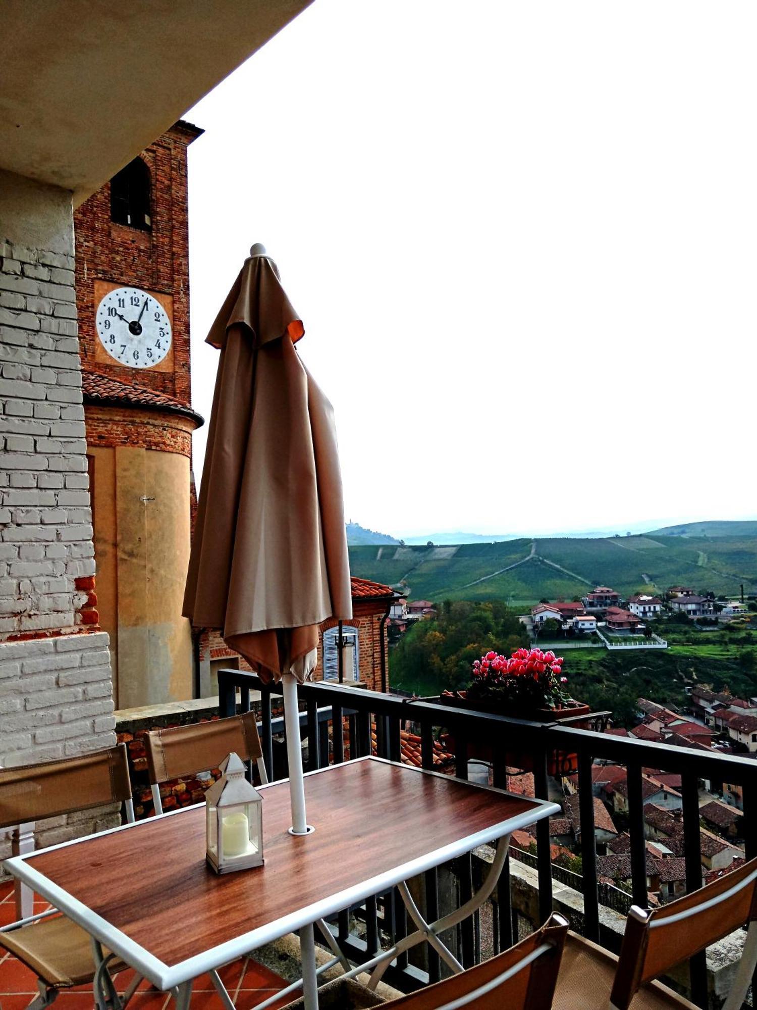 Teresa Al Belvedere Rooms&Holidayapartments Camere&Appartamenti Castellinaldo Екстериор снимка
