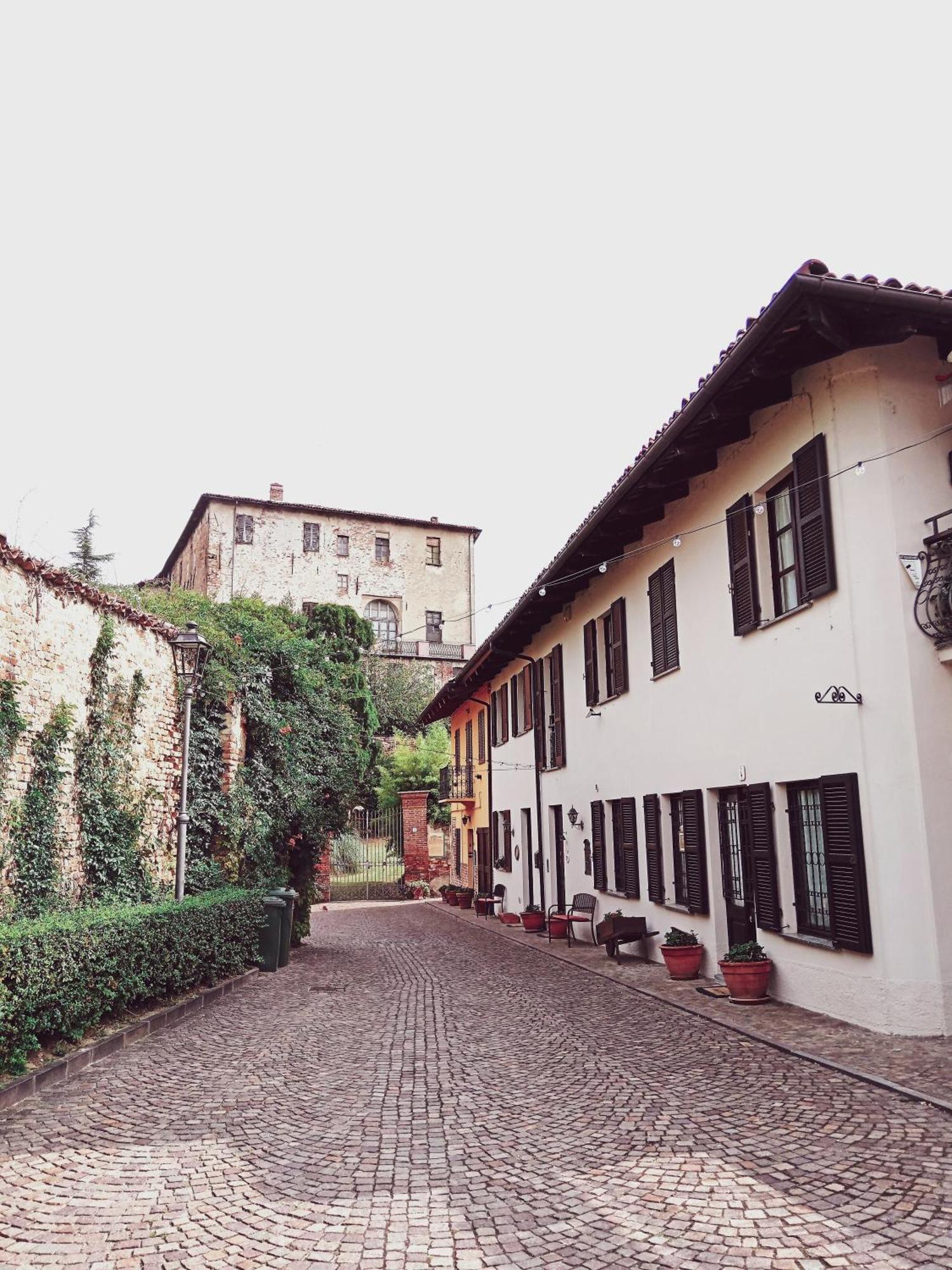 Teresa Al Belvedere Rooms&Holidayapartments Camere&Appartamenti Castellinaldo Екстериор снимка